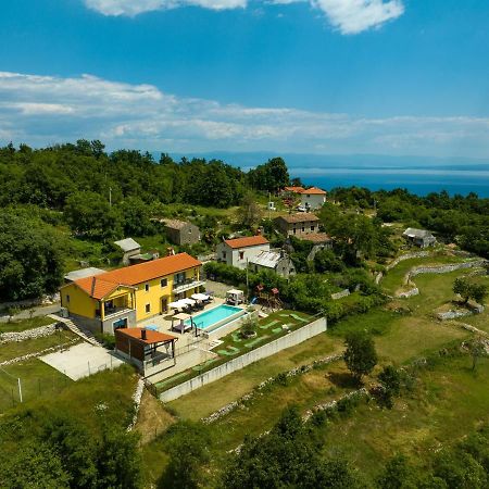 Villa Bambi Мощеничка-Драга Экстерьер фото