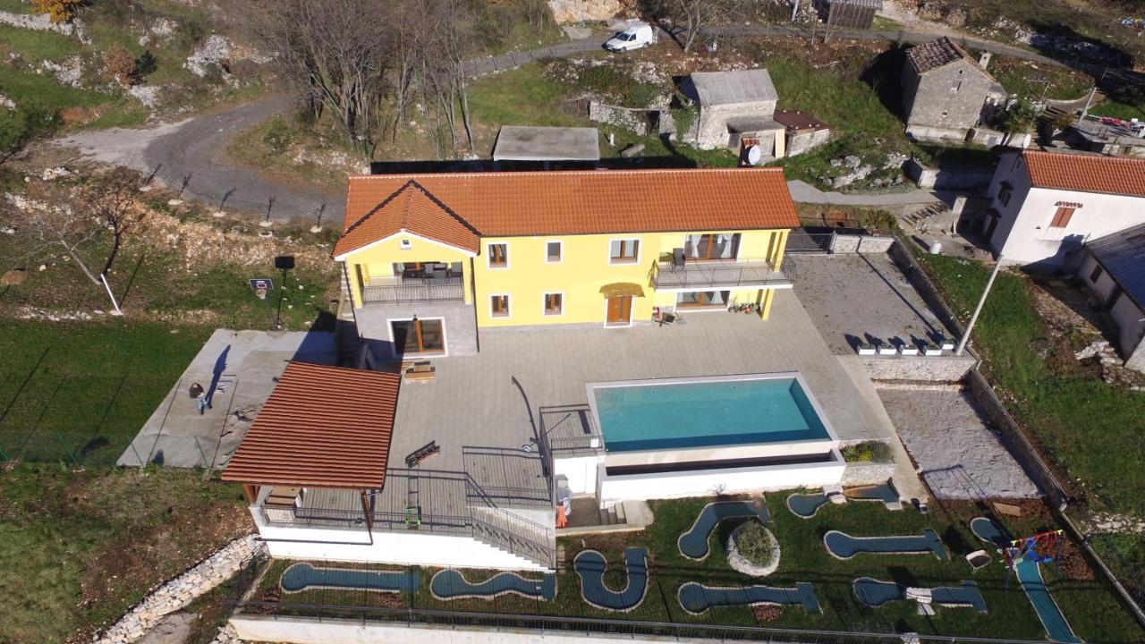 Villa Bambi Мощеничка-Драга Экстерьер фото