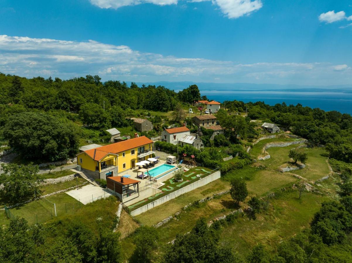 Villa Bambi Мощеничка-Драга Экстерьер фото